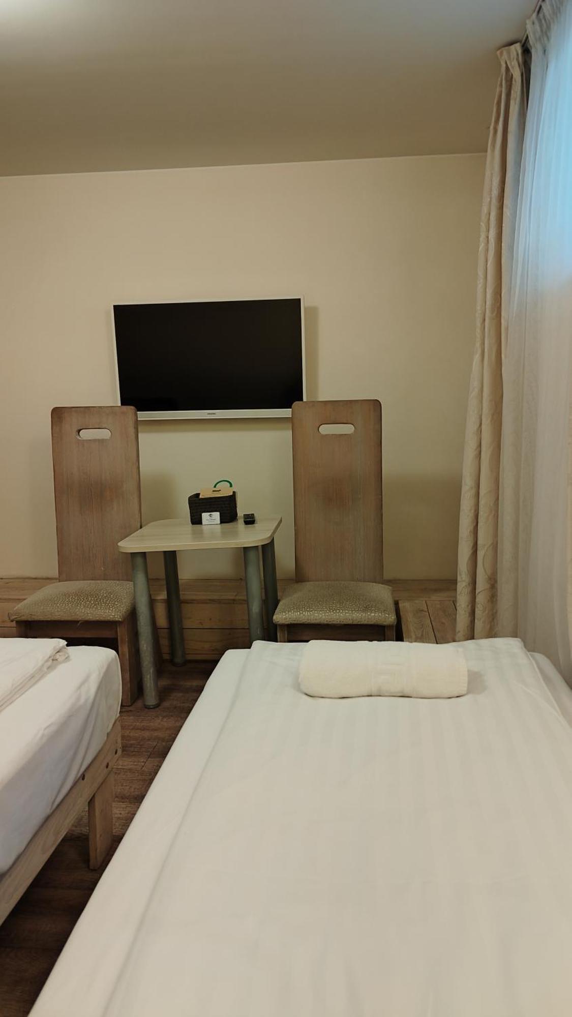 Kubu Ground Floor Rooms Klaipėda Eksteriør billede