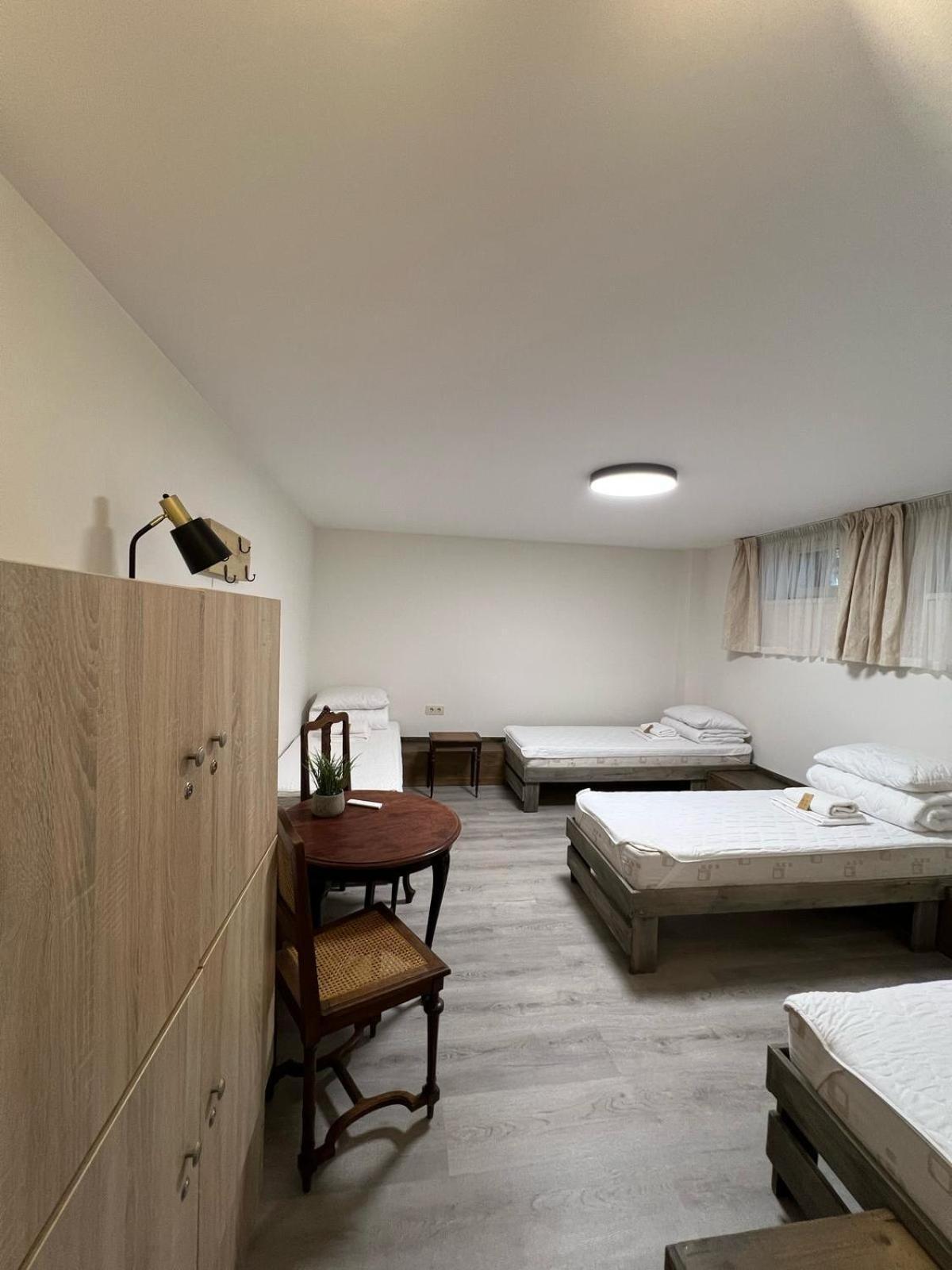 Kubu Ground Floor Rooms Klaipėda Eksteriør billede